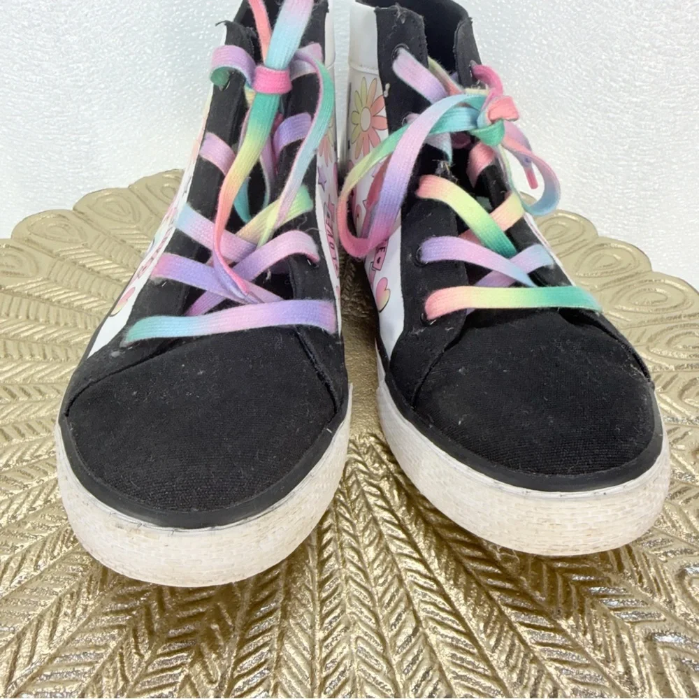 The Children’s Place‎ Girls High Top Sneakers Hearts Size 4